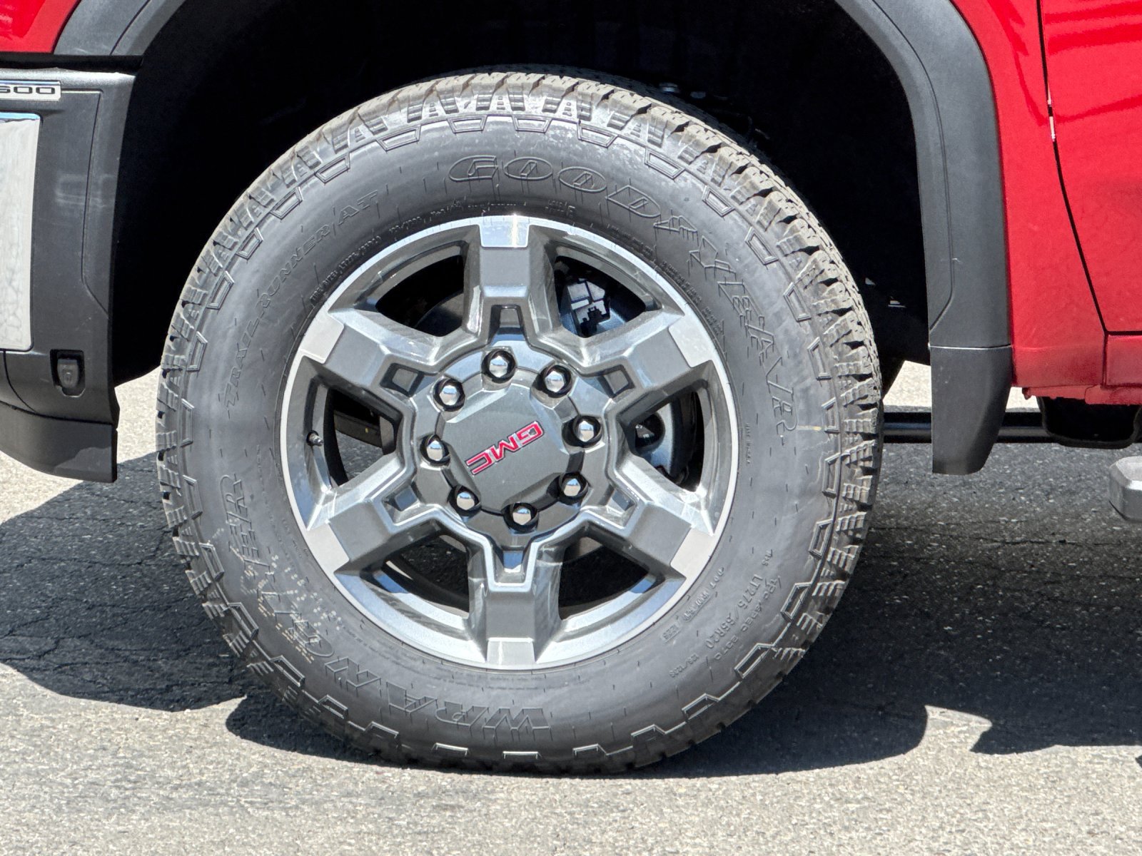 New 2026 GMC Sierra 2500 SLT w/ SLT Premium Package AWD/4WD image 32