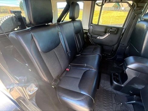 Used 2016 Jeep Wrangler Unlimited Sahara AWD/4WD image 25