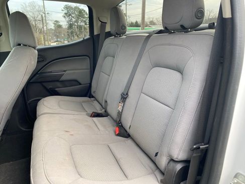 Used 2020 Chevrolet Colorado W/T image 16