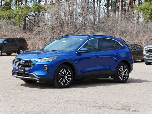 Certified 2023 Ford Escape SE image 6