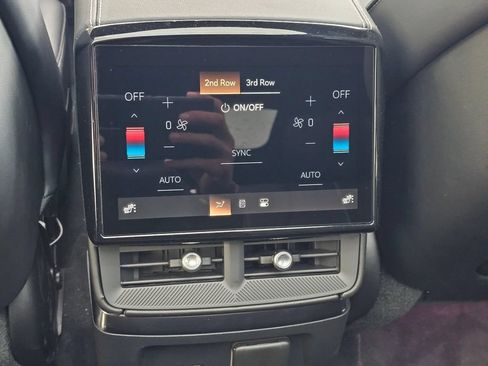 New 2027 Cadillac Vistiq Luxury AWD/4WD image 19