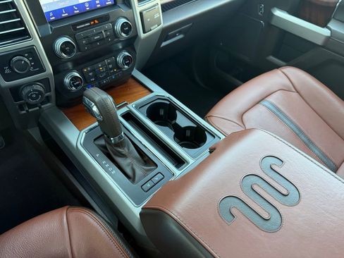 Used 2020 Ford F150 King Ranch w/ Equipment Group 601A Luxury AWD/4WD image 31