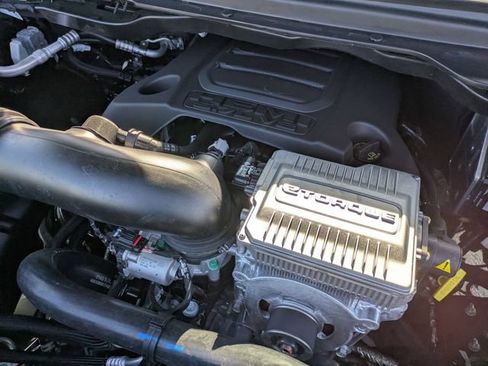 New 2026 RAM 1500 Laramie AWD/4WD image 33
