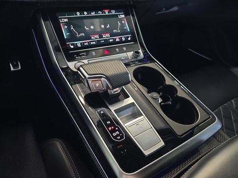 Used 2020 Audi SQ7 Prestige w/ Prestige Package AWD/4WD image 28