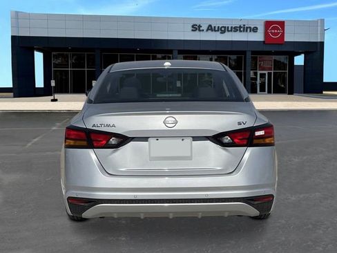 New 2026 Nissan Altima 2.5 SV FWD image 4