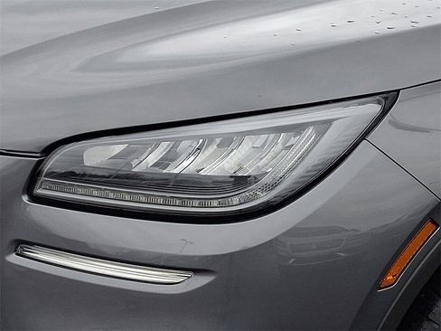 Certified 2022 Lincoln Corsair Reserve w/ Equipment Group 201A image 9