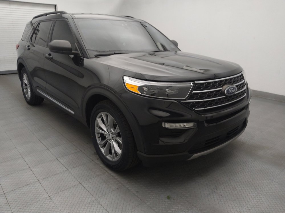 Used 2023 Ford Explorer XLT w/ Equipment Group 202A RWD image 13