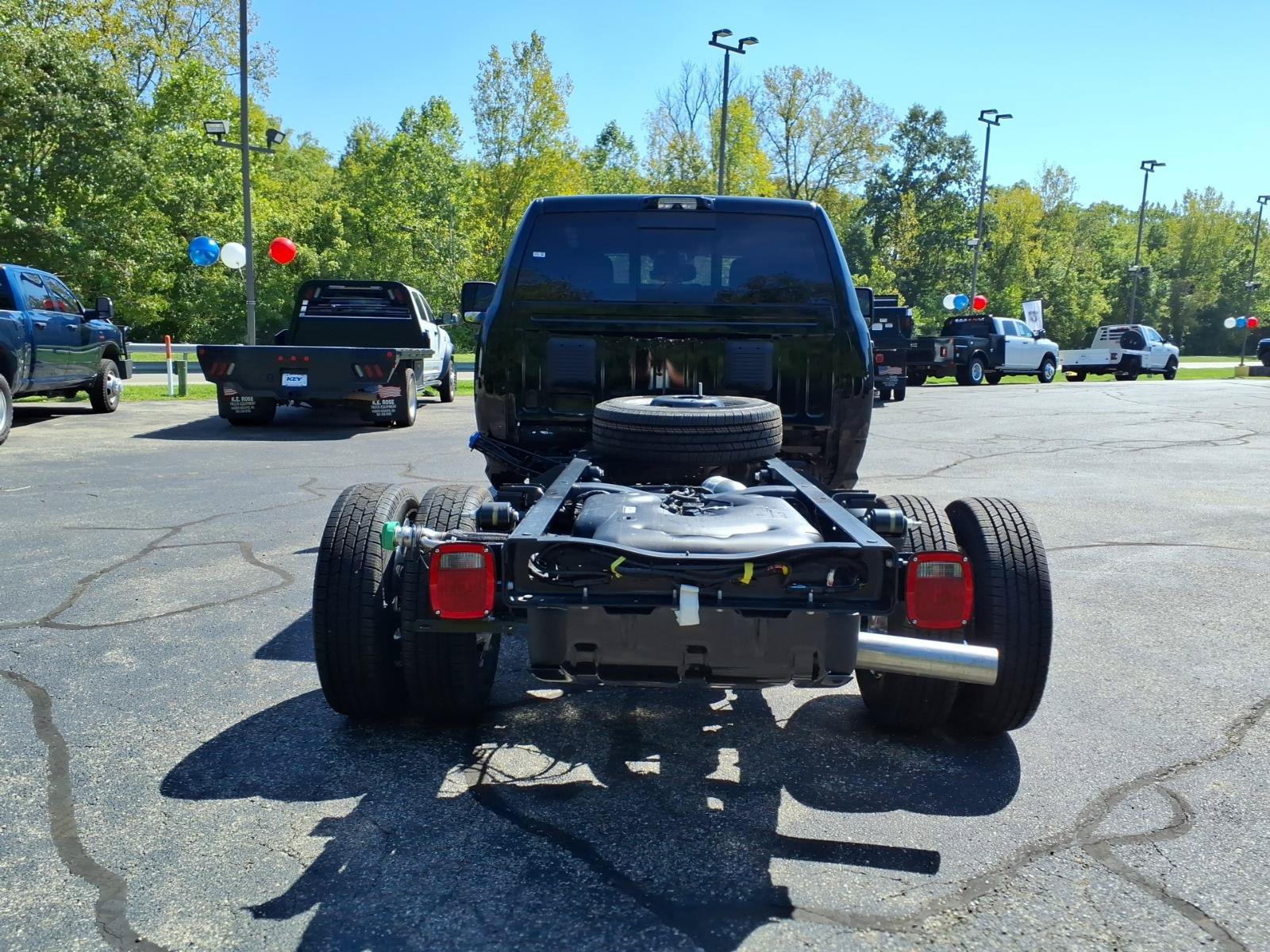New 2027 RAM 3500 Big Horn AWD/4WD image 6