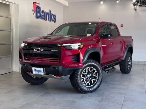 Certified 2025 Chevrolet Colorado ZR2 AWD/4WD image 2
