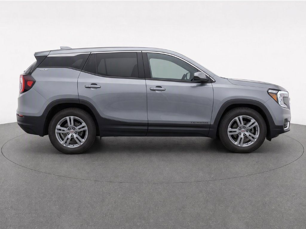 Used 2023 GMC Terrain SLE AWD/4WD image 10