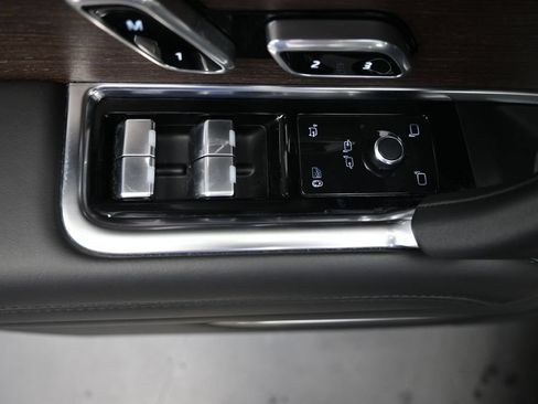 Used 2023 Land Rover Range Rover SE AWD/4WD image 25