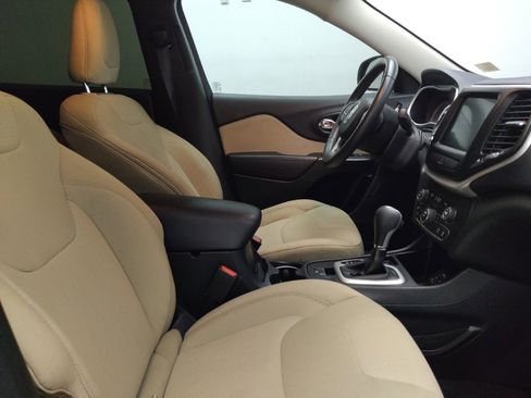 Used 2015 Jeep Cherokee Latitude image 21