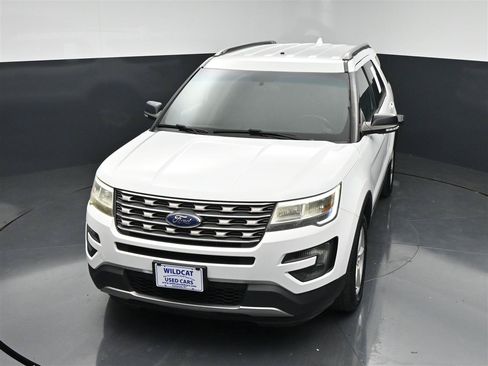 Used 2016 Ford Explorer XLT AWD/4WD image 21
