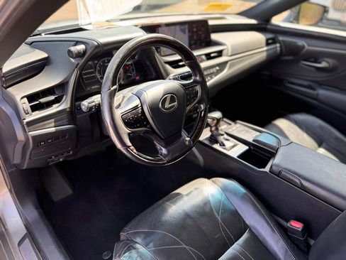 Used 2019 Lexus ES 350 Ultra Luxury FWD image 14
