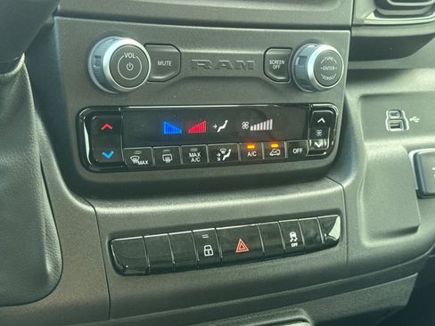 New 2026 RAM ProMaster 1500 w/ Convenience Group FWD image 18