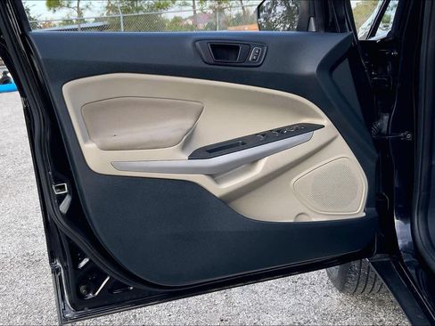 Used 2021 Ford EcoSport S image 20