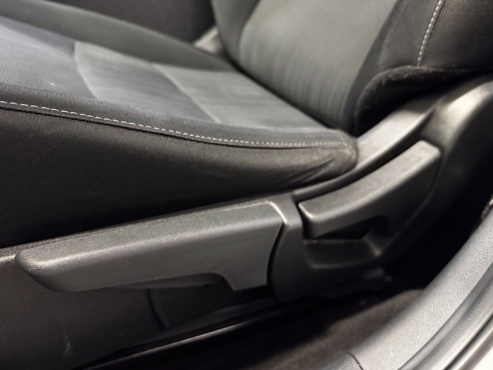 Certified 2024 Nissan Sentra SV FWD image 28