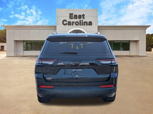 Certified 2025 Jeep Grand Cherokee L Laredo AWD/4WD image 4