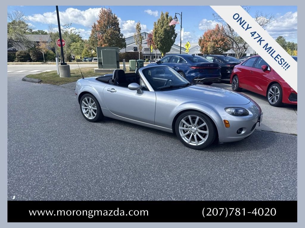 Used 2007 MAZDA MX-5 Miata Touring w/ Suspension Pkg RWD image 1