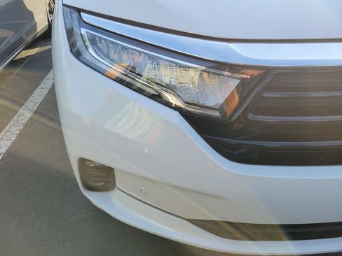Used 2023 Honda Odyssey Touring image 9