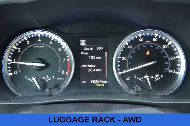 Used 2017 Toyota Highlander Limited AWD/4WD image 18