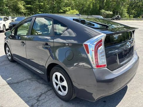 Used 2015 Toyota Prius Three w/ Solar Roof Package FWD image 6