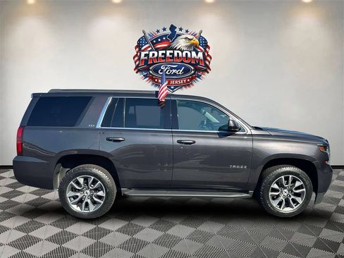 Used 2018 Chevrolet Tahoe LT w/ Luxury Package AWD/4WD image 4