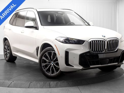 Used 2024 BMW X5 xDrive40i w/ M Sport Package AWD/4WD image 1