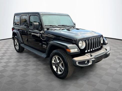 Used 2023 Jeep Wrangler Unlimited Sahara w/ Cold Weather Group AWD/4WD image 4
