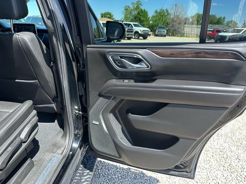 Used 2021 Chevrolet Tahoe Z71 w/ Z71 Signature Package AWD/4WD image 21