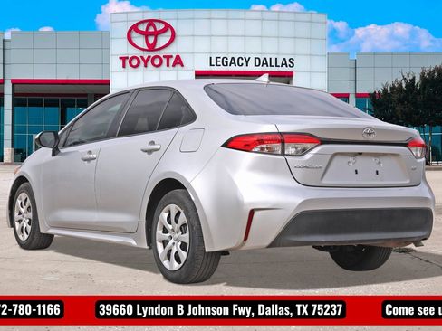 Used 2024 Toyota Corolla LE image 7