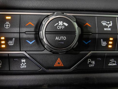 New 2026 Jeep Wrangler Unlimited Rubicon AWD/4WD image 8