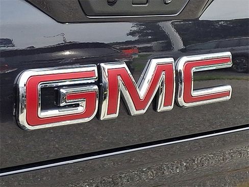 New 2025 GMC Sierra 1500 Denali w/ Denali Reserve Package image 19