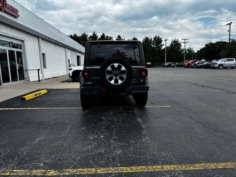 Used 2021 Jeep Wrangler Unlimited Sahara AWD/4WD image 7
