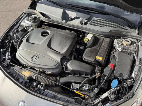Used 2016 Mercedes-Benz CLA 250 image 18