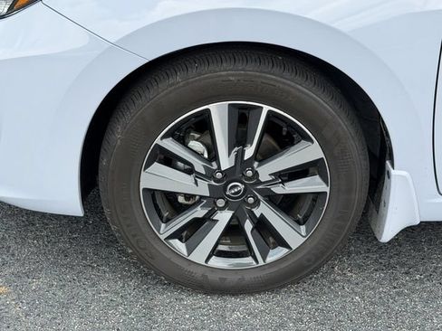 Used 2025 Nissan Versa SV w/ Trunk Package FWD image 29