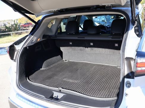 Used 2023 Nissan Murano Platinum w/ Cargo Package image 15