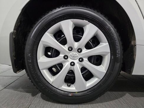 Used 2023 Toyota Corolla LE image 24