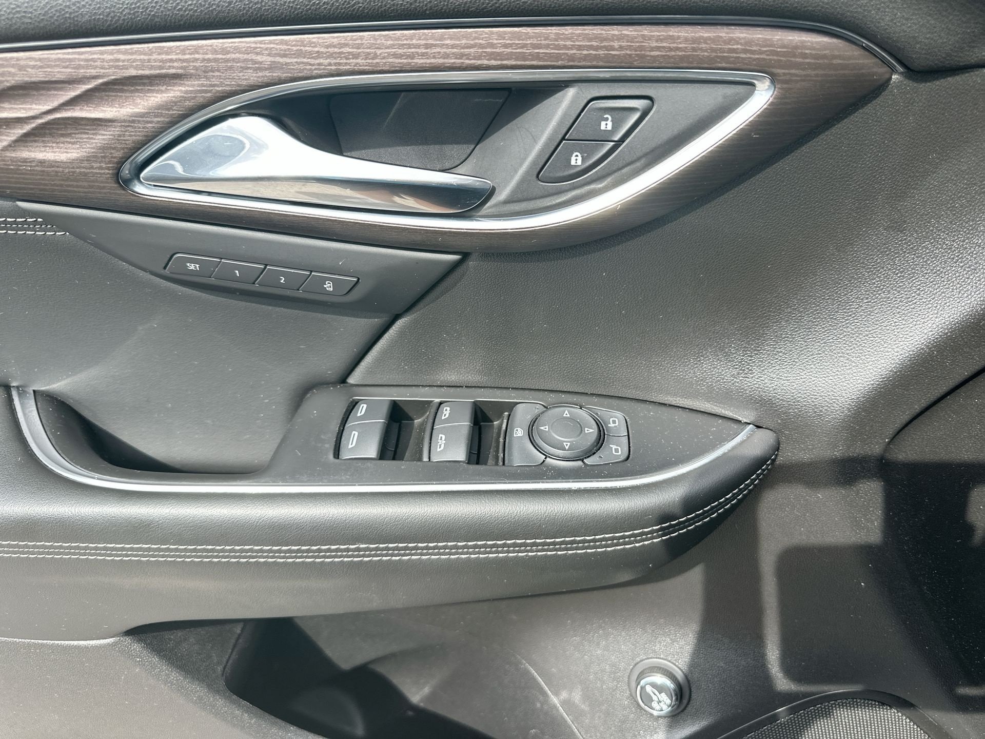 Certified 2023 Buick Envision Avenir FWD image 24