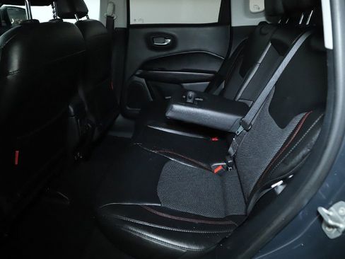 Used 2018 Jeep Compass Trailhawk w/ Cold Weather Group image 14