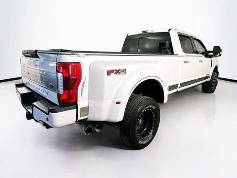 Certified 2018 Ford F350 Platinum w/ Platinum Ultimate Package image 24