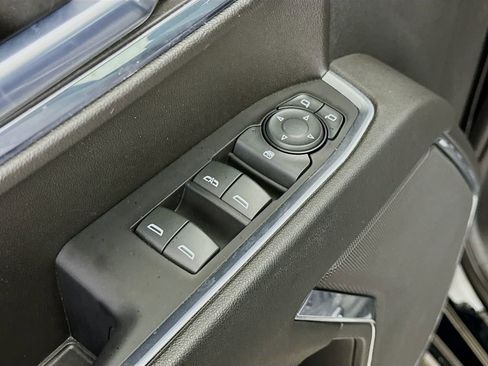 Used 2022 Chevrolet Silverado 1500 RST image 20