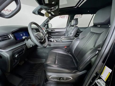 Used 2022 Jeep Wagoneer Series I image 10