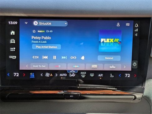 New 2025 Lincoln Navigator Black Label image 18