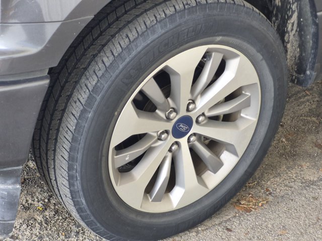 Used 2018 Ford F150 XL w/ Equipment Group 101A Mid RWD image 5