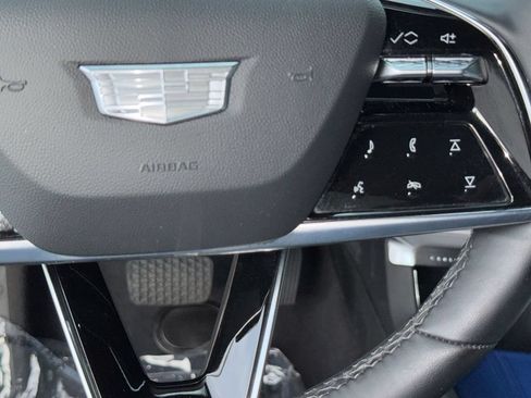 Used 2023 Cadillac Lyriq AWD image 18