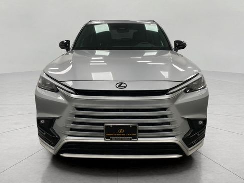 Certified 2026 Lexus TX 500h AWD w/ Technology Package image 11