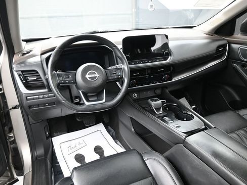 Used 2022 Nissan Rogue Platinum w/ Head-Up Display Package image 25