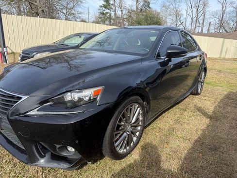 Used 2016 Lexus IS 300 AWD w/ Navigation System Package image 2