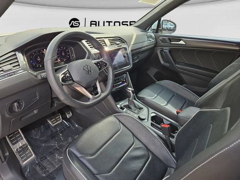 Used 2022 Volkswagen Tiguan SEL R-Line AWD/4WD image 16